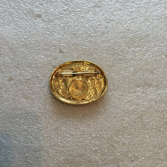 The Vatican Library Collection brooch - Picture 4 of 5